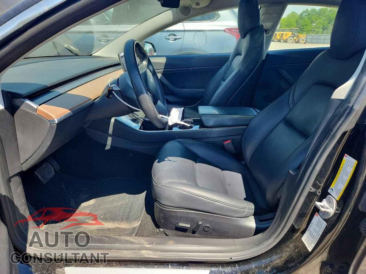 TESLA MODEL 3 2018 - 5YJ3E1EA1JF123492