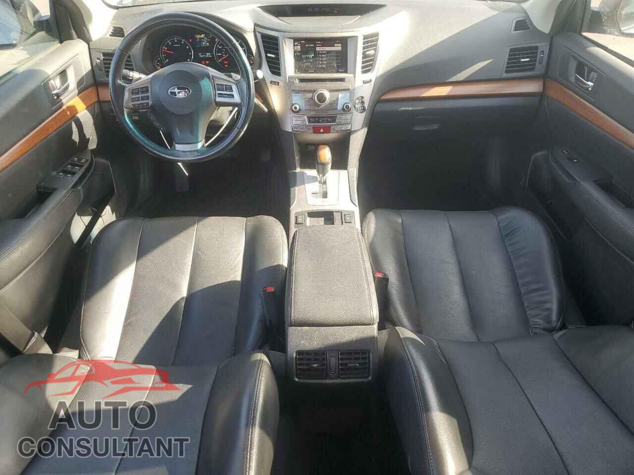 SUBARU OUTBACK 2013 - 4S4BRBLC7D3211731