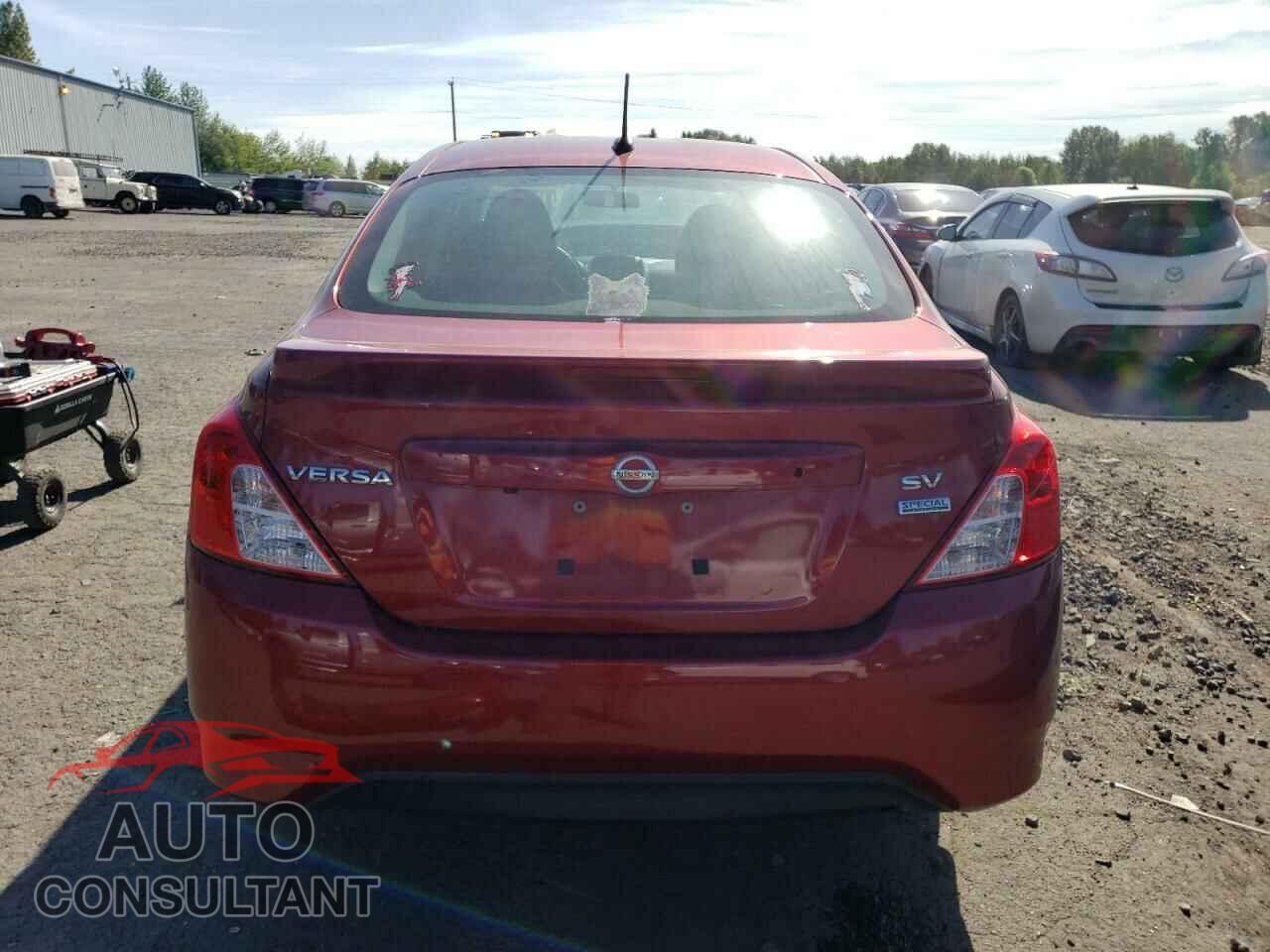 NISSAN VERSA 2017 - 3N1CN7AP3HL870152