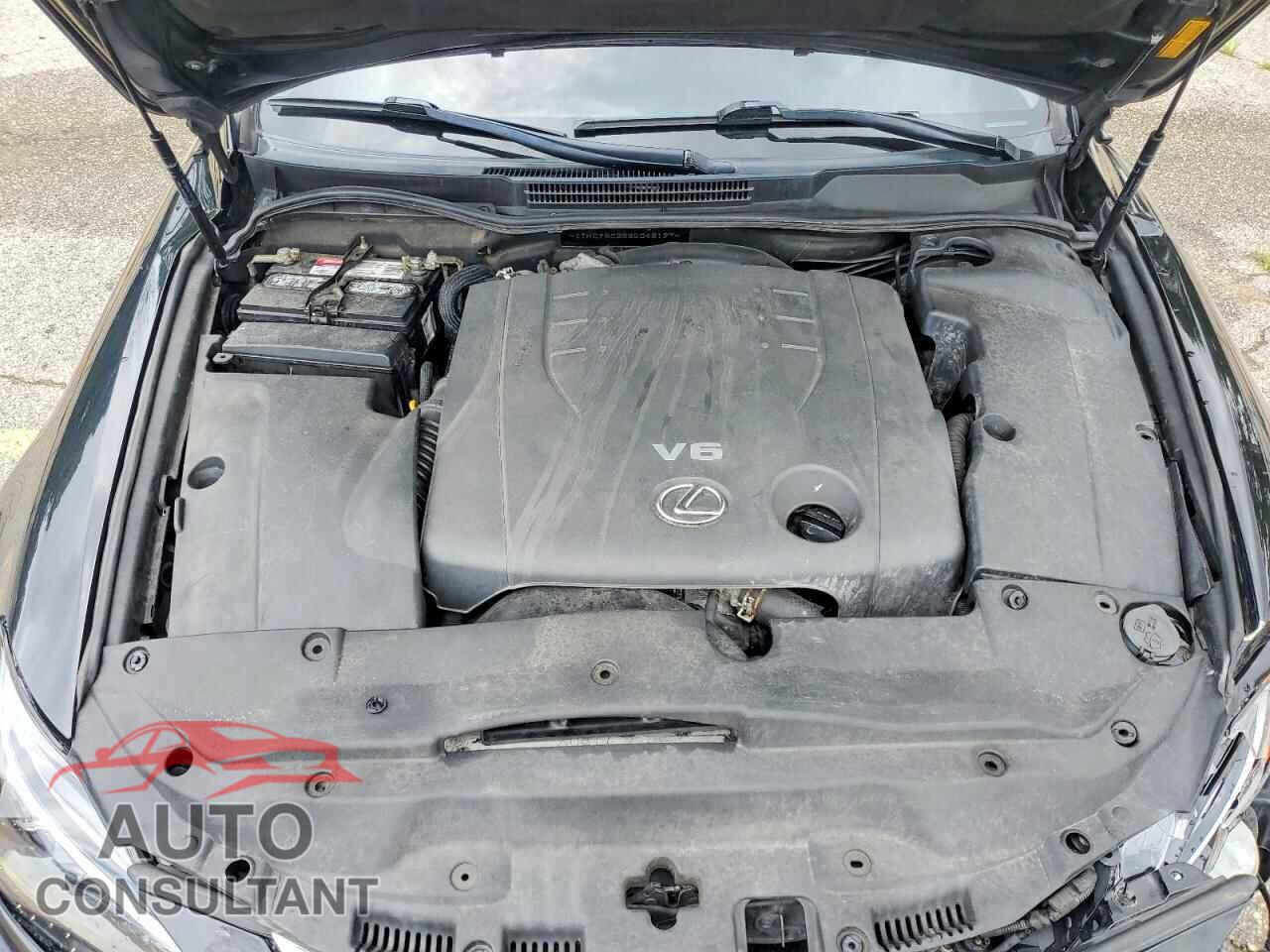 LEXUS IS 2011 - JTHCF5C25B5048197