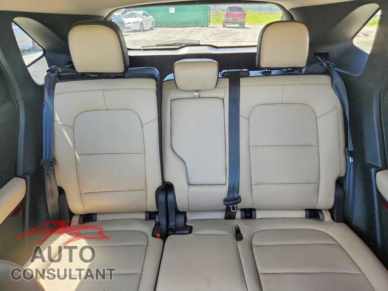 FORD ESCAPE 2020 - 1FMCU0H6XLUA67059