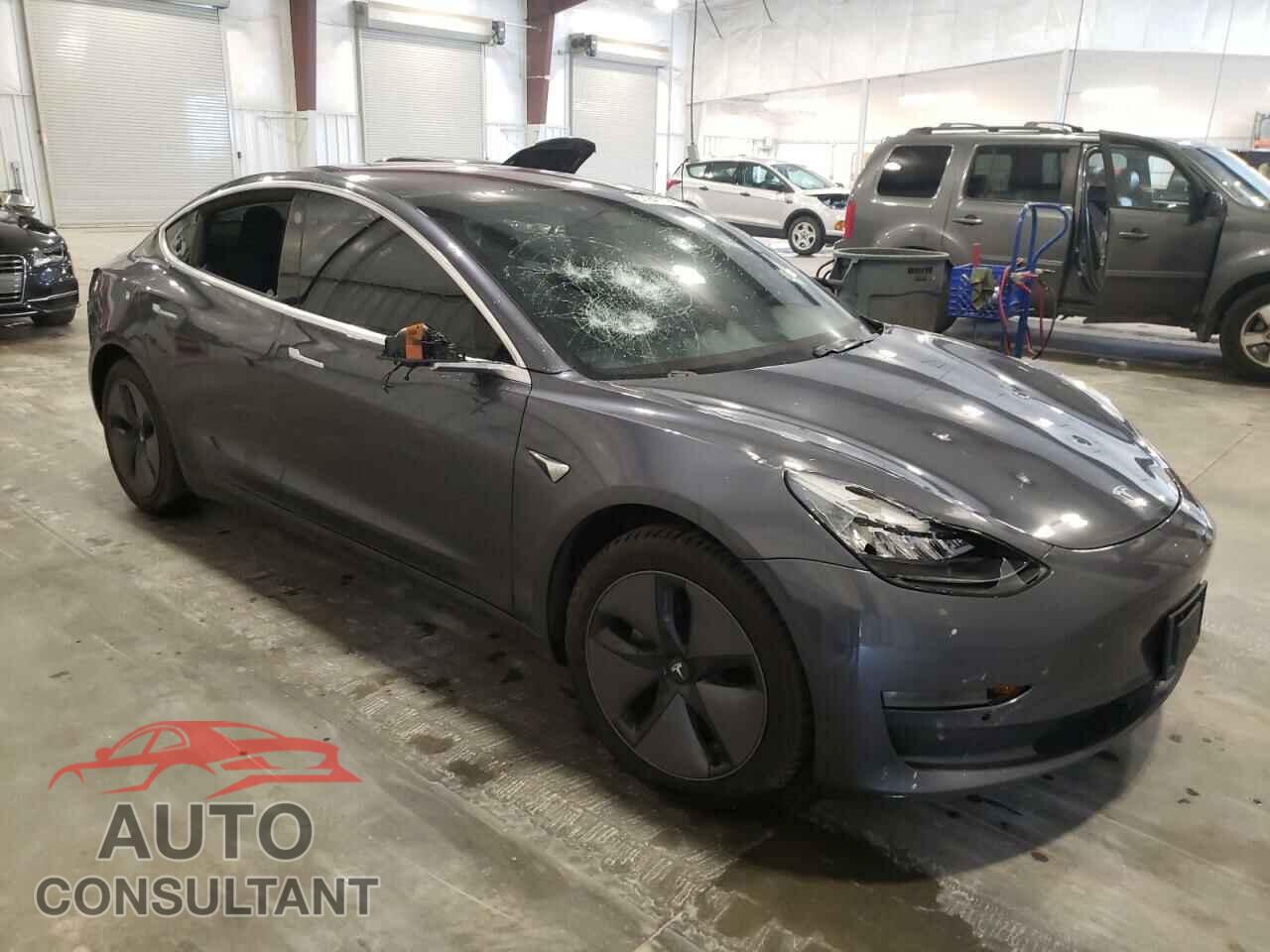 TESLA MODEL 3 2018 - 5YJ3E1EA6JF158769