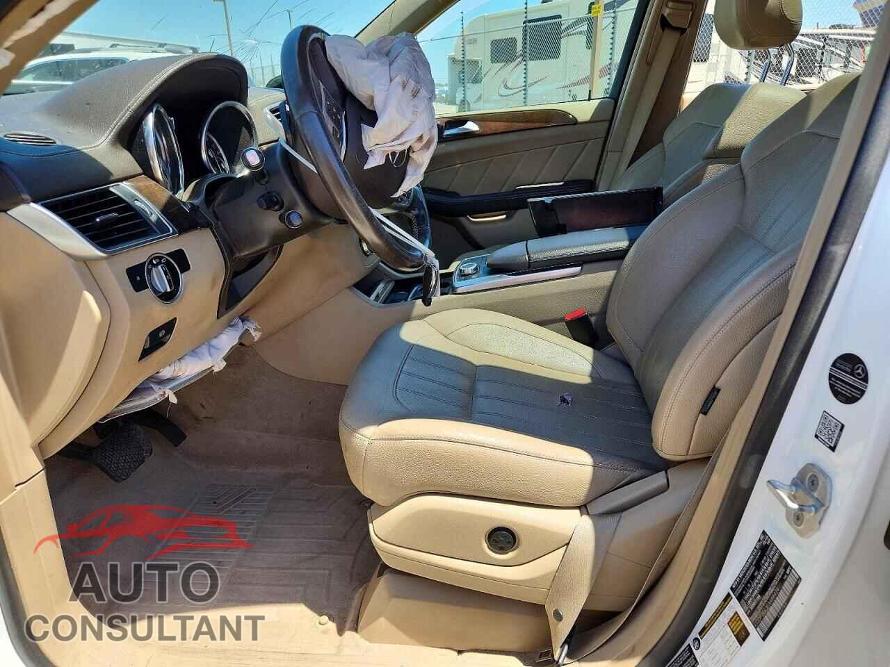 MERCEDES-BENZ GL-CLASS 2015 - 4JGDF2EE3FA488424