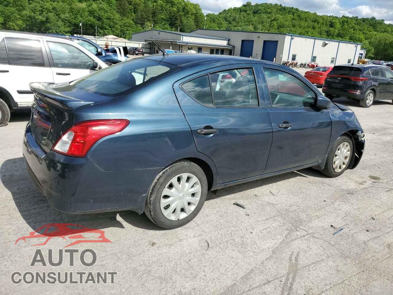 NISSAN VERSA 2017 - 3N1CN7AP3HL870121