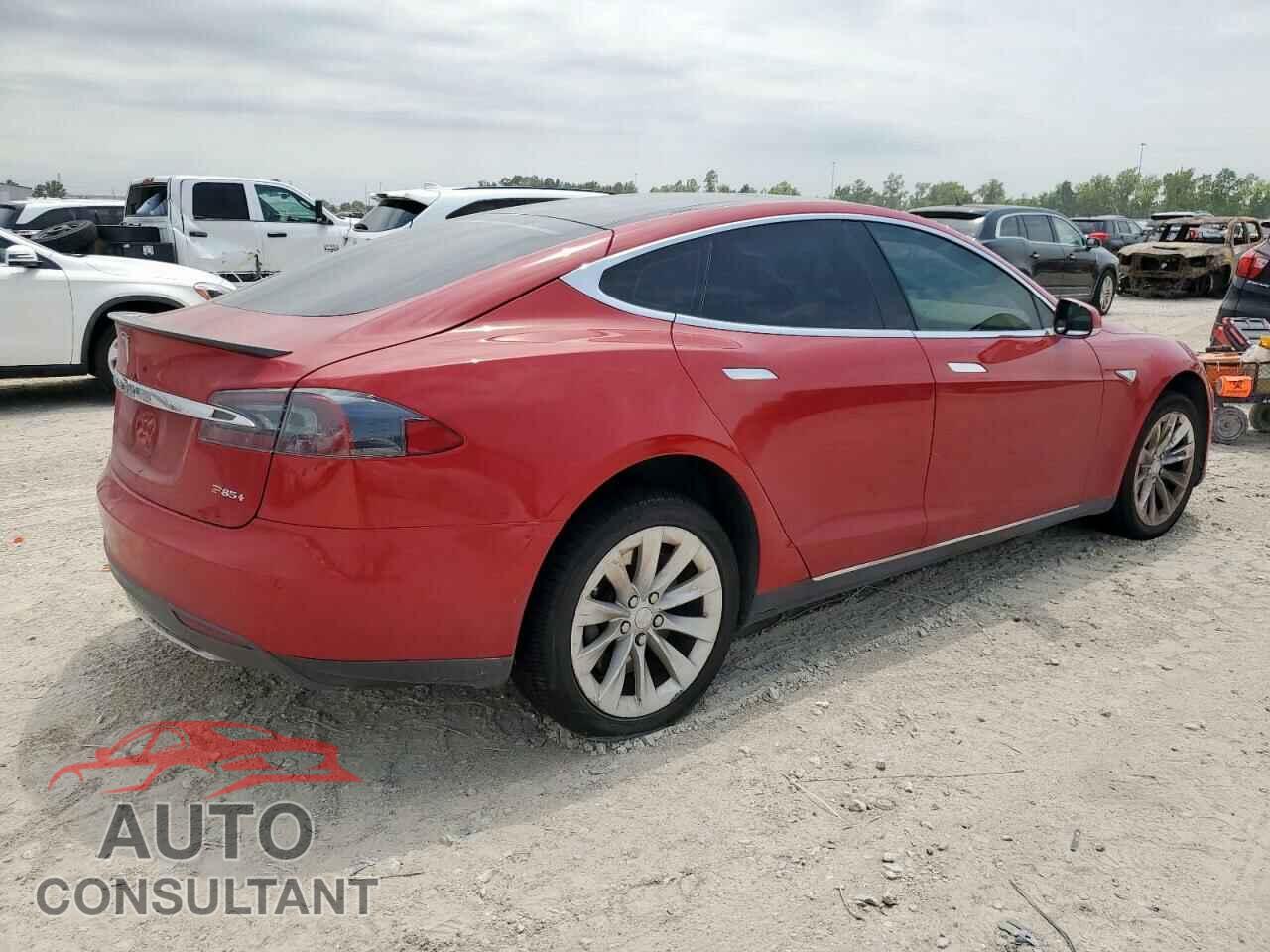 TESLA MODEL S 2013 - 5YJSA1DP0DFP18903