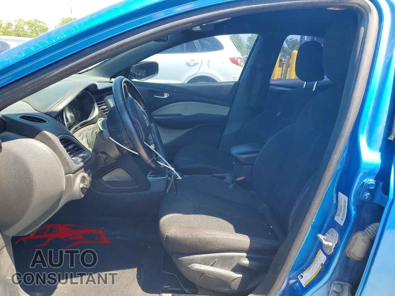 DODGE DART 2015 - 1C3CDFBB4FD267540