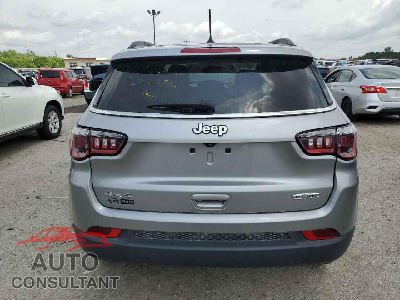 JEEP COMPASS 2018 - 3C4NJDBBXJT201918