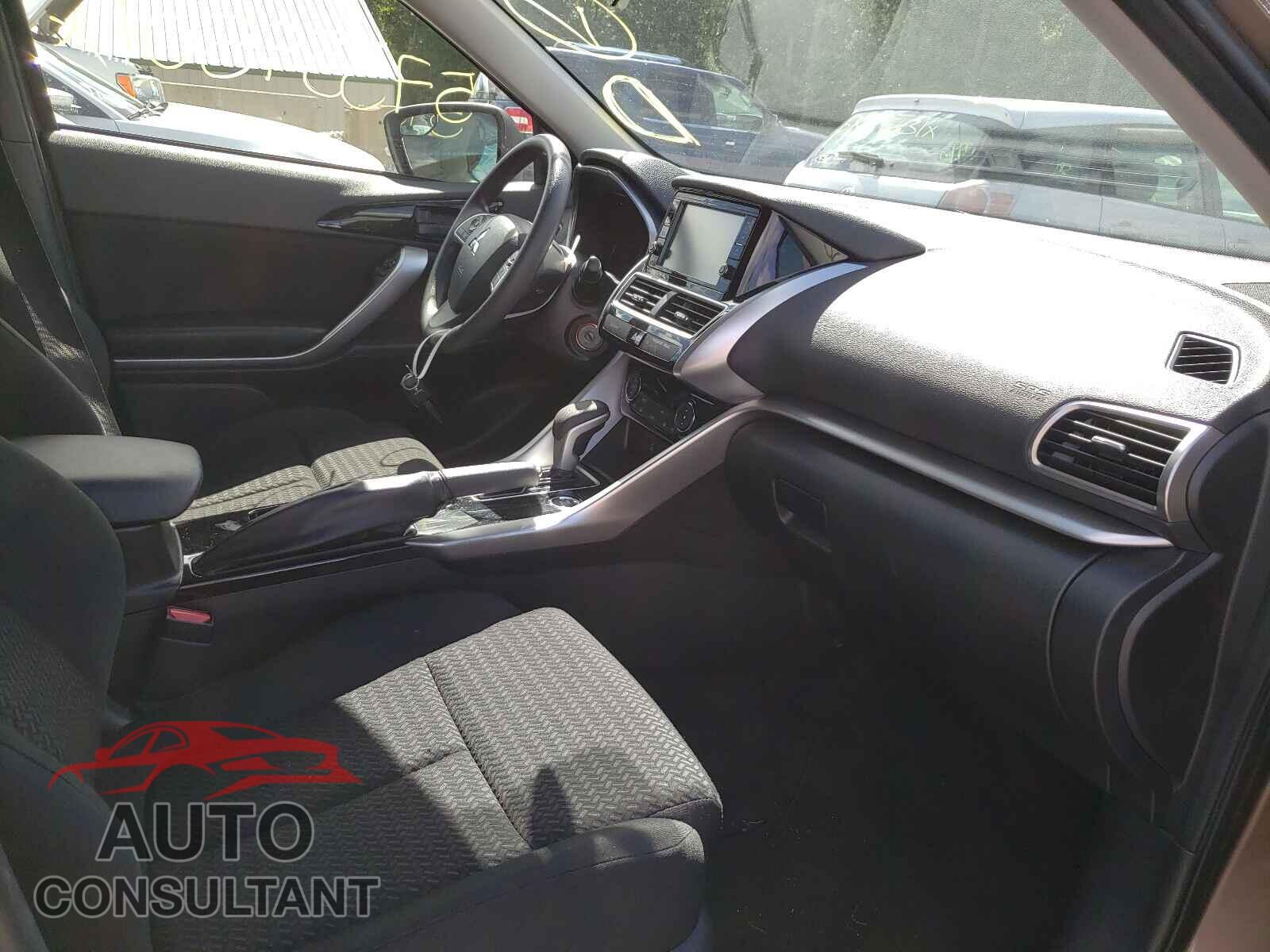 MITSUBISHI ECLIPSE 2018 - JA4AT3AA3JZ069731