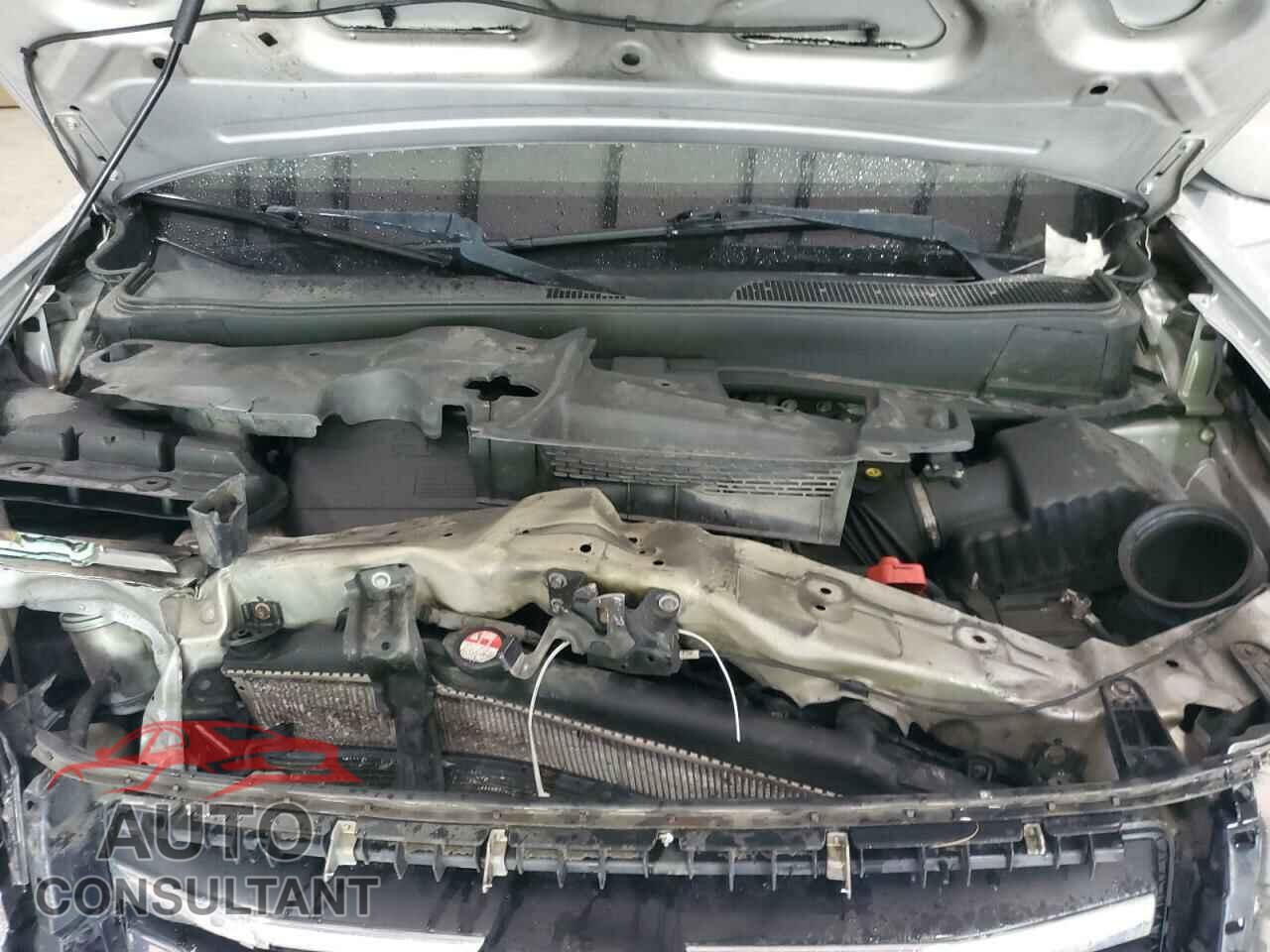 HONDA PILOT 2015 - 5FNYF4H52FB041555