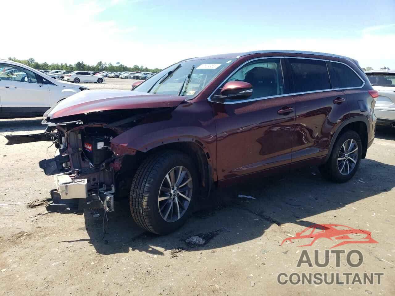 TOYOTA HIGHLANDER 2018 - 5TDJZRFH1JS880264