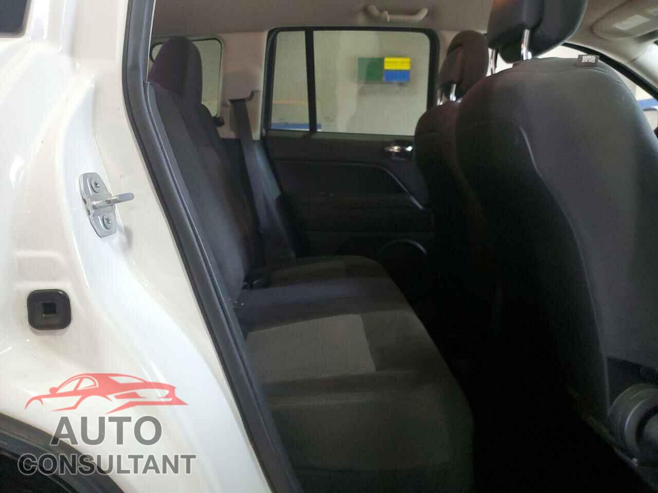 JEEP COMPASS 2015 - 1C4NJCBBXFD420353