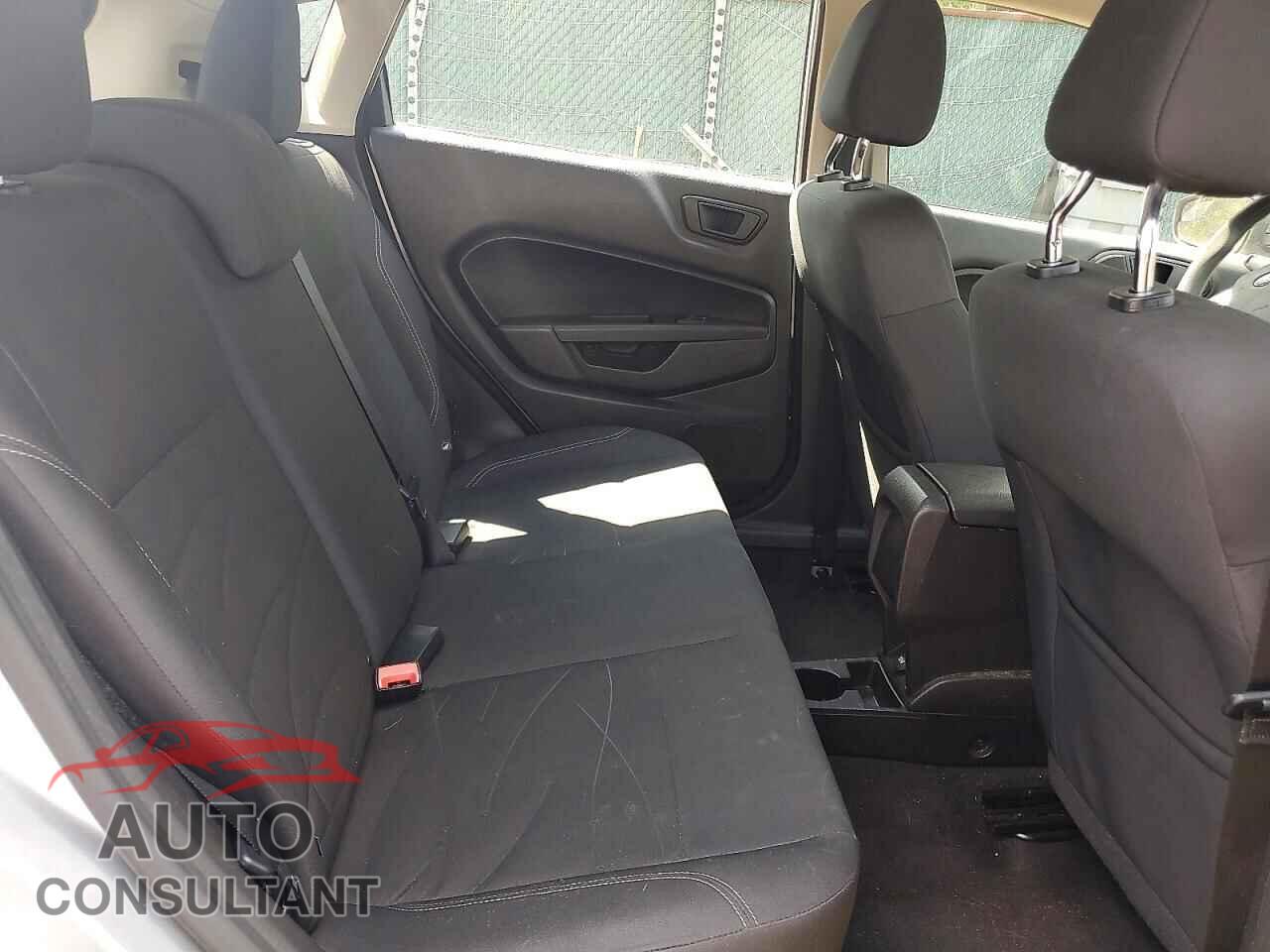 FORD FIESTA 2017 - 3FADP4EJ5HM135592