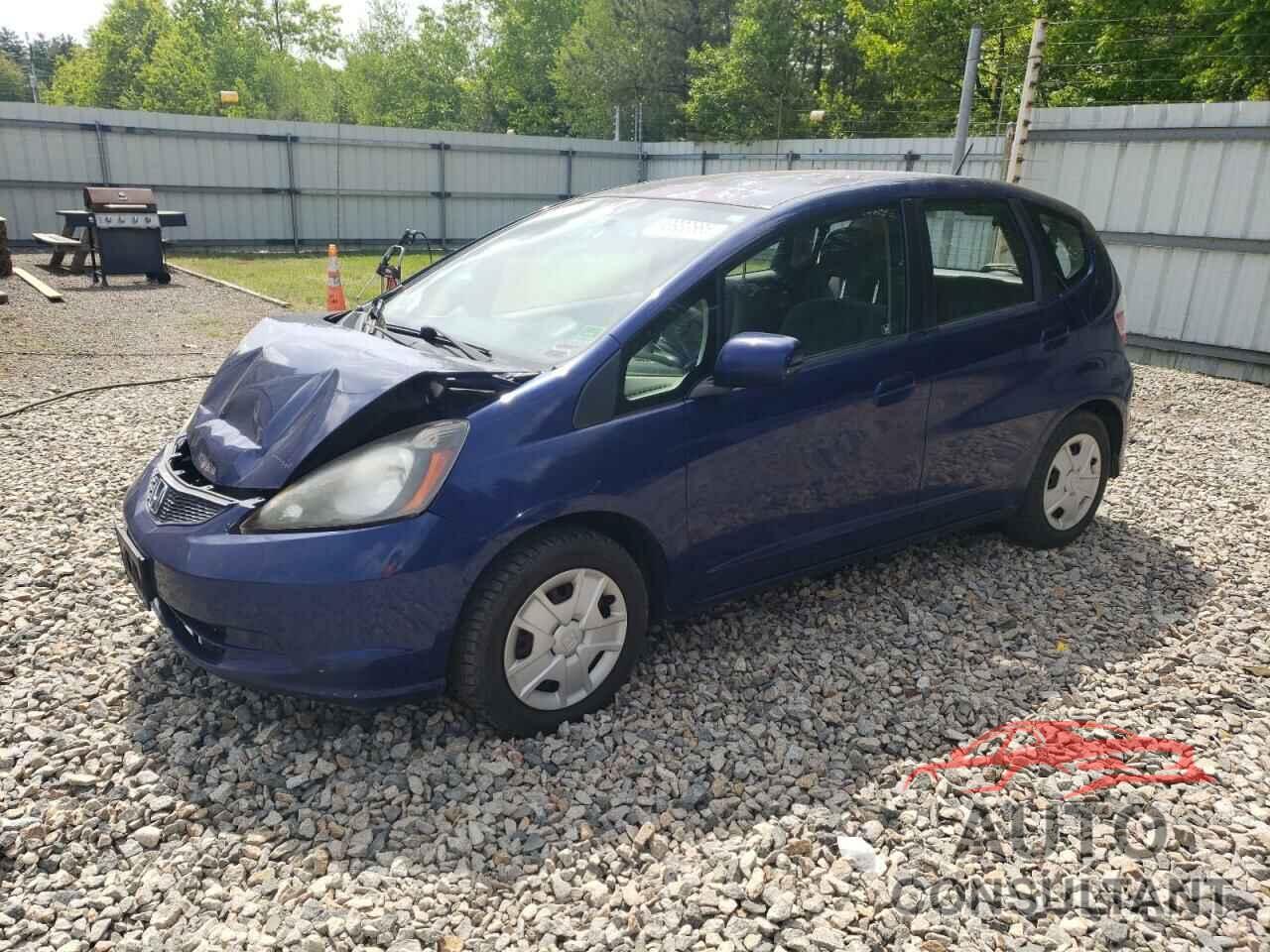 HONDA FIT 2013 - JHMGE8G38DC006582