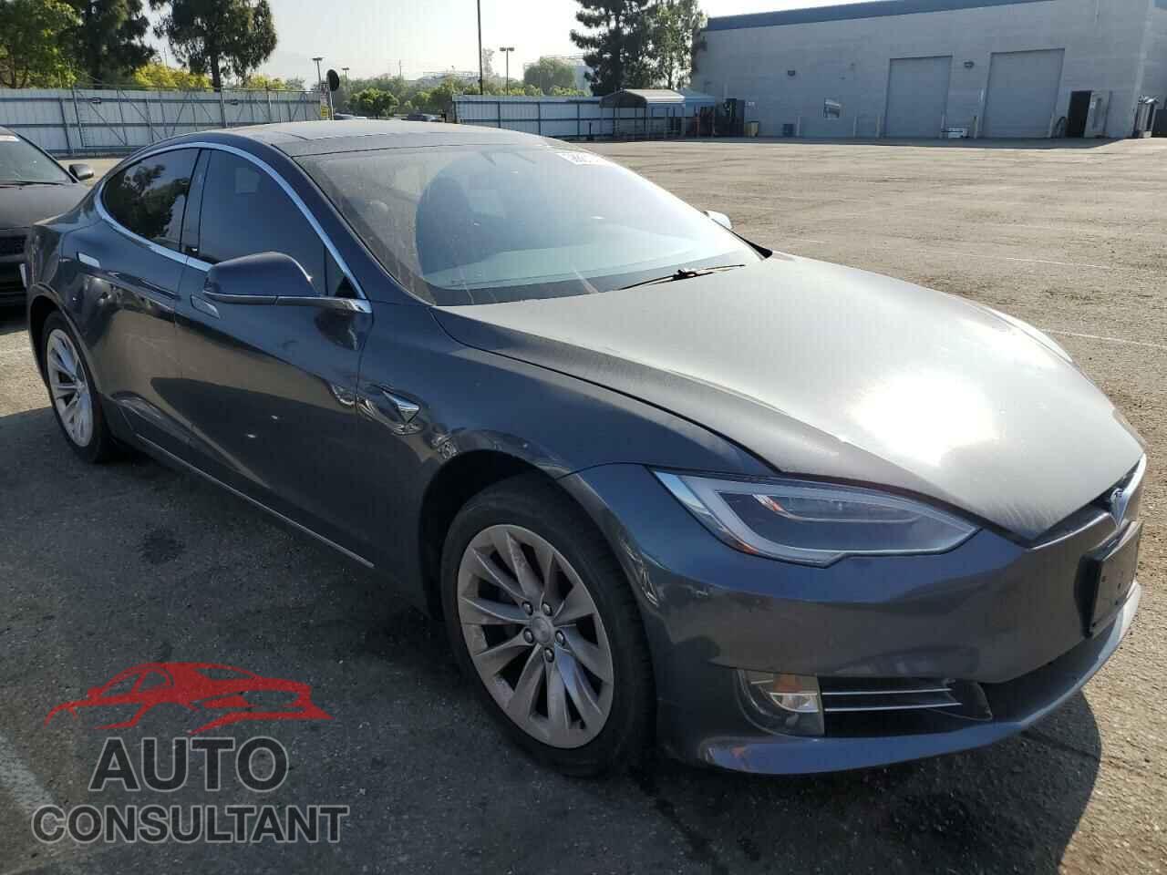 TESLA MODEL S 2018 - 5YJSA1E26JF261898