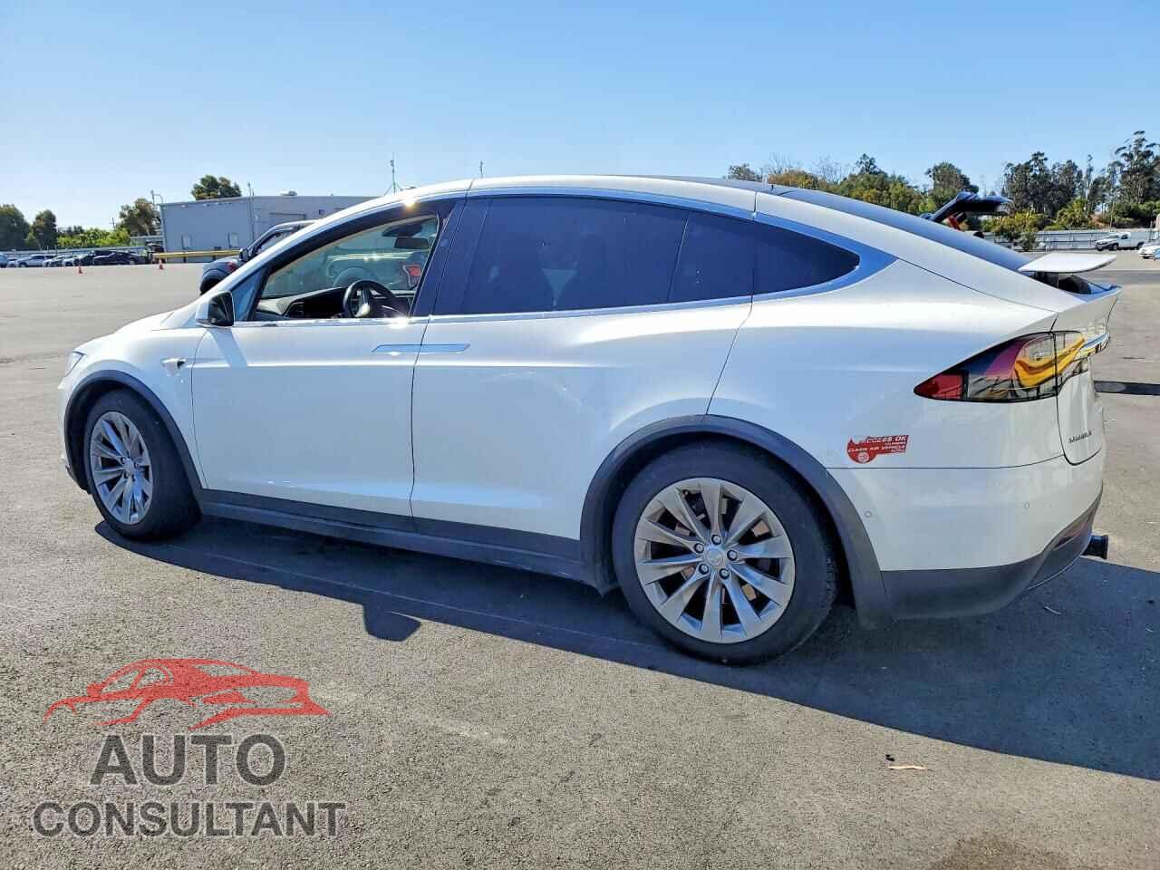 TESLA MODEL X 2017 - 5YJXCBE2XHF035119