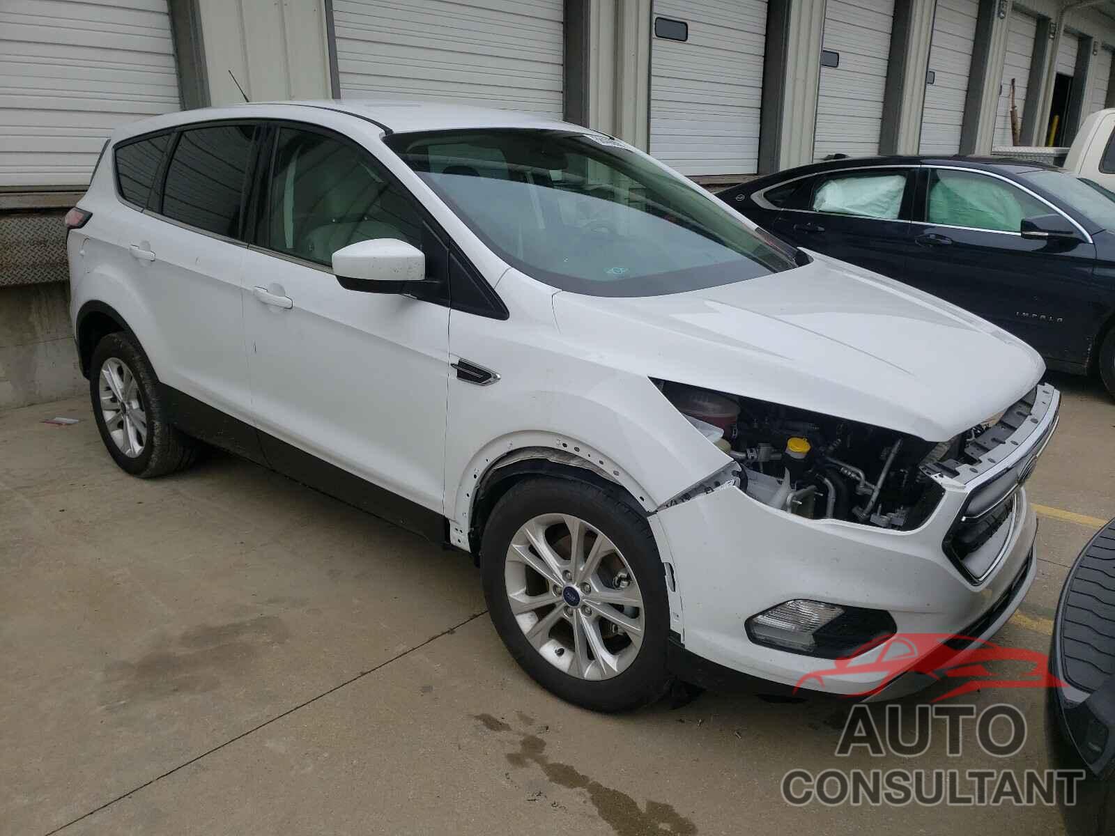 FORD ESCAPE 2017 - 1FMCU0GD7HUD04291