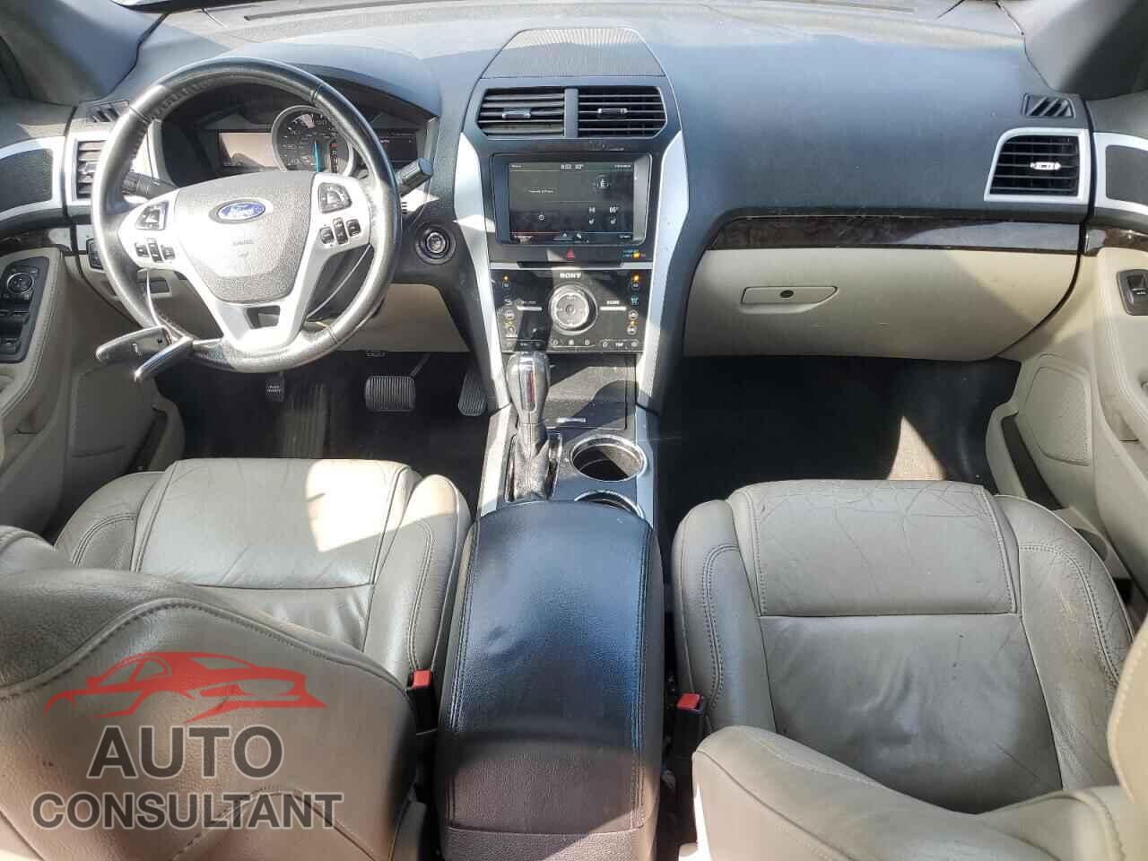 FORD EXPLORER 2011 - 1FMHK8F80BGA07156