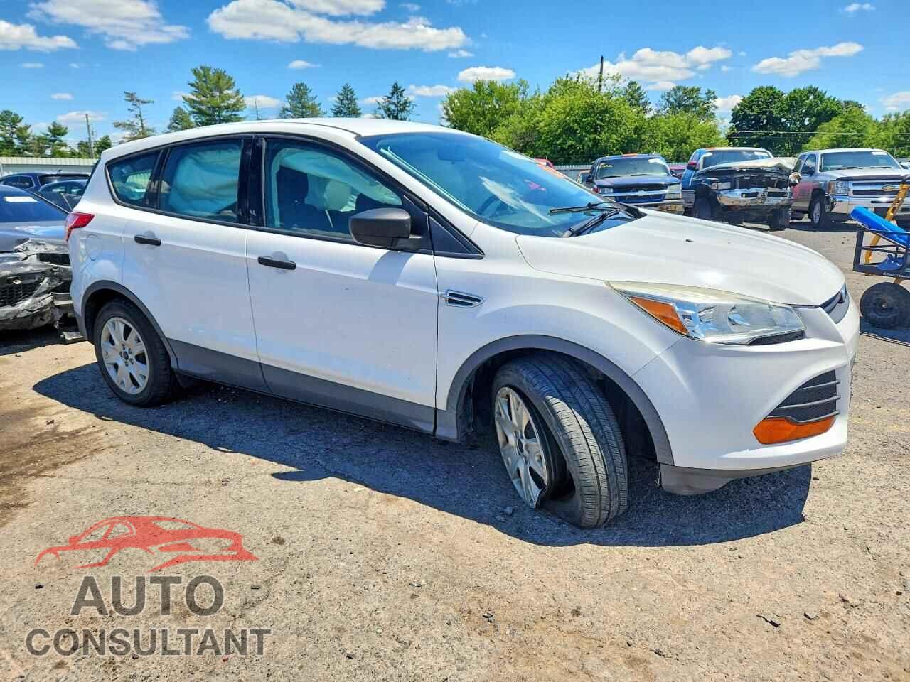 FORD ESCAPE 2016 - 1FMCU0F70GUA17157