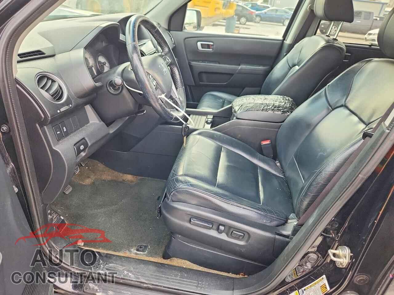 HONDA PILOT 2015 - 5FNYF4H93FB030826