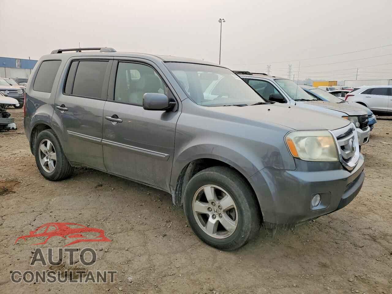 HONDA PILOT 2011 - 5FNYF4H52BB047575