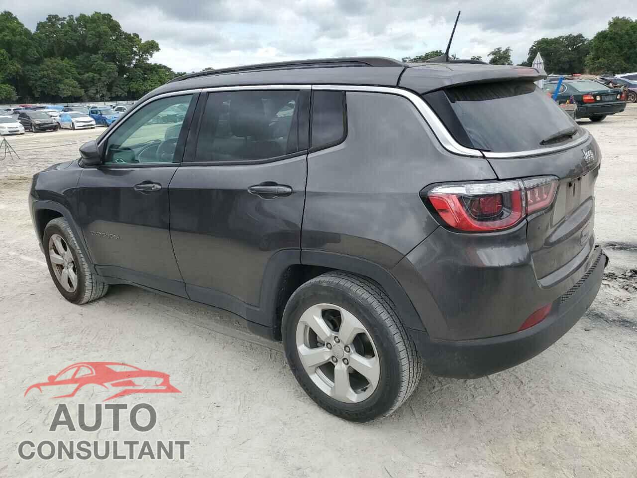JEEP COMPASS 2018 - 3C4NJCBB2JT105629