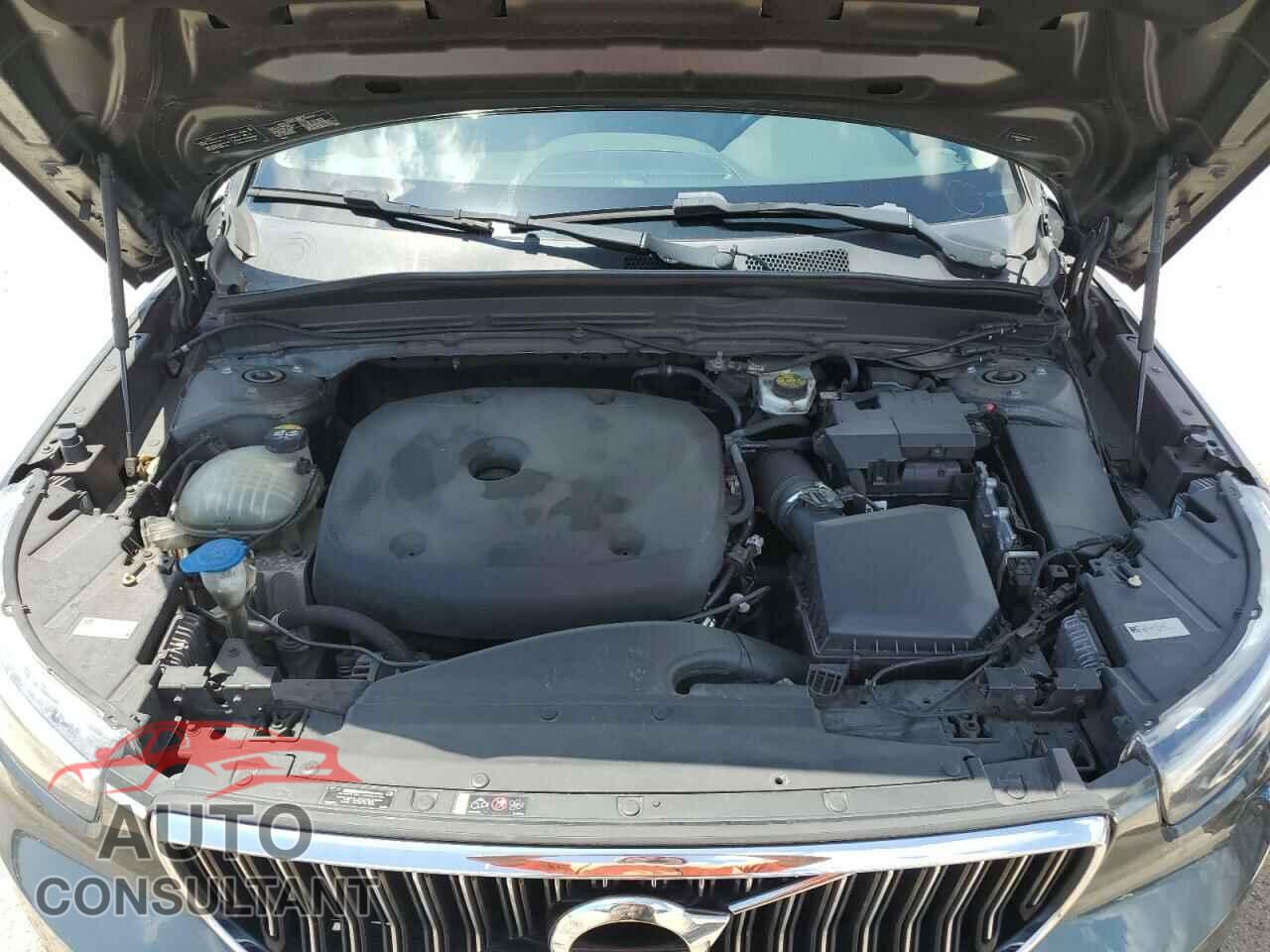 VOLVO XC40 2019 - YV4162UL4K2049550