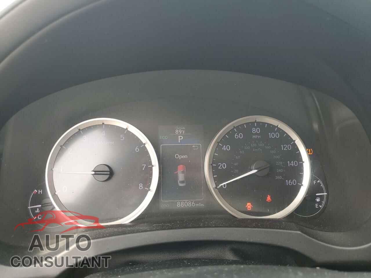 LEXUS IS 2015 - JTHCF1D25F5029307