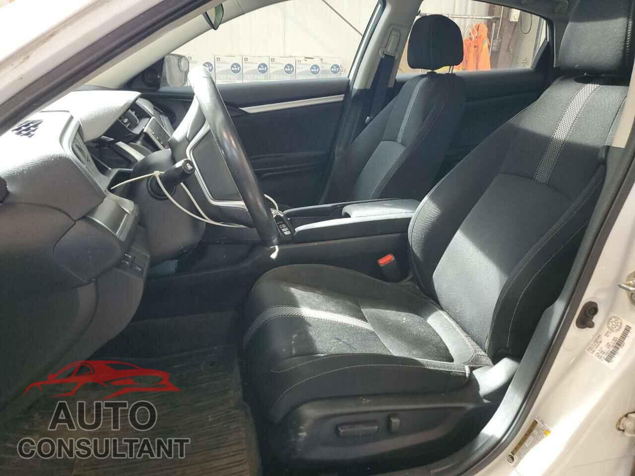 HONDA CIVIC 2019 - 2HGFC2F73KH018879