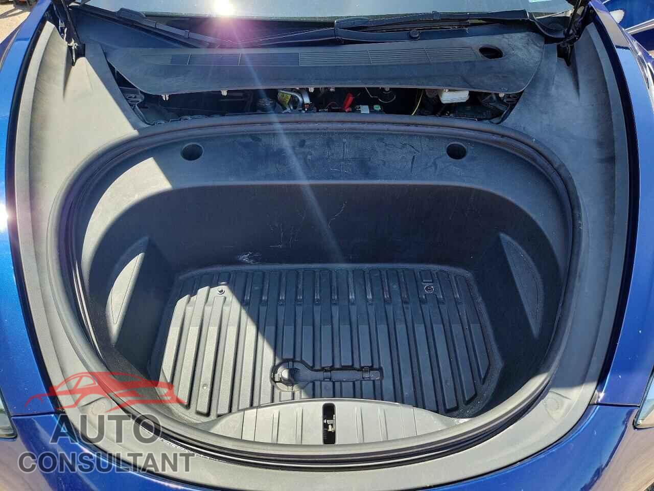 TESLA MODEL 3 2023 - 5YJ3E1EA0PF447901