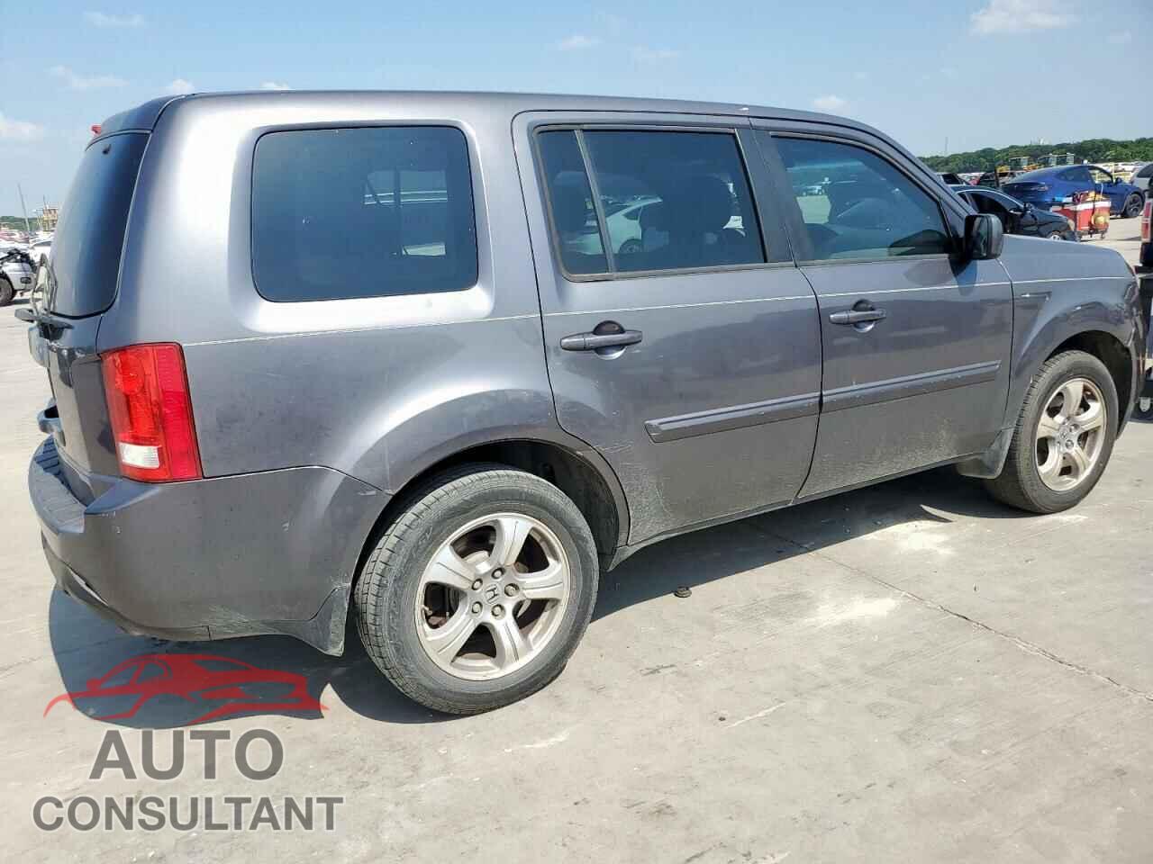 HONDA PILOT 2015 - 5FNYF3H59FB014718
