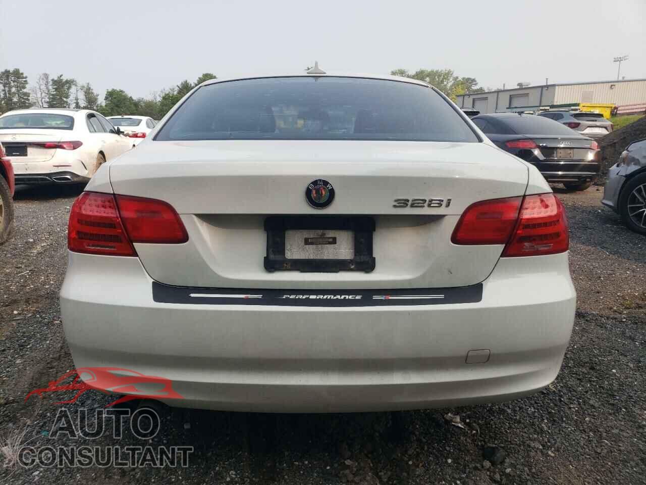BMW 3 SERIES 2011 - WBAKF5C55BE656046