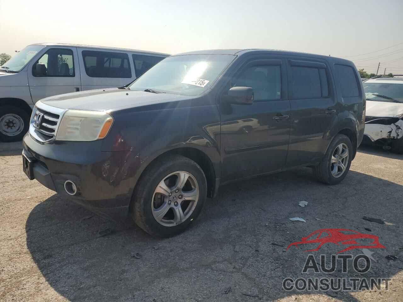 HONDA PILOT 2013 - 5FNYF3H44DB018874