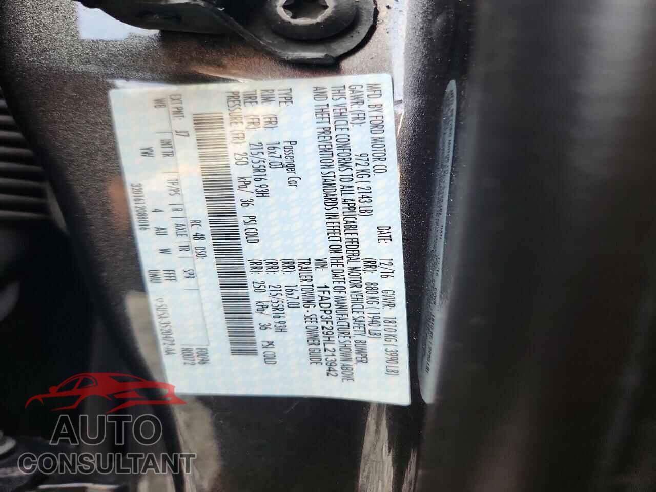 FORD FOCUS 2017 - 1FADP3F29HL213942