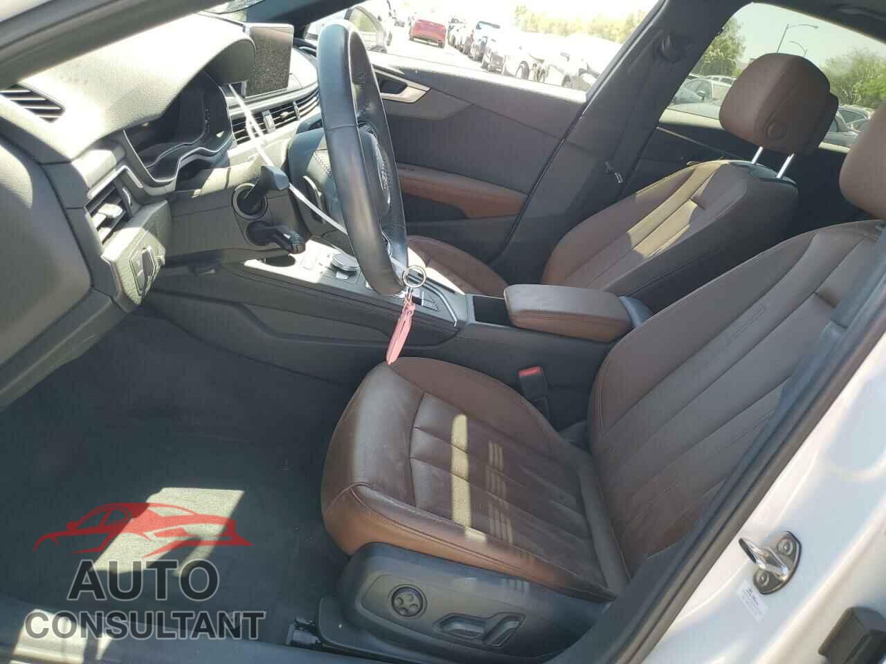 AUDI A4 2019 - WAUENAF4XKN001554