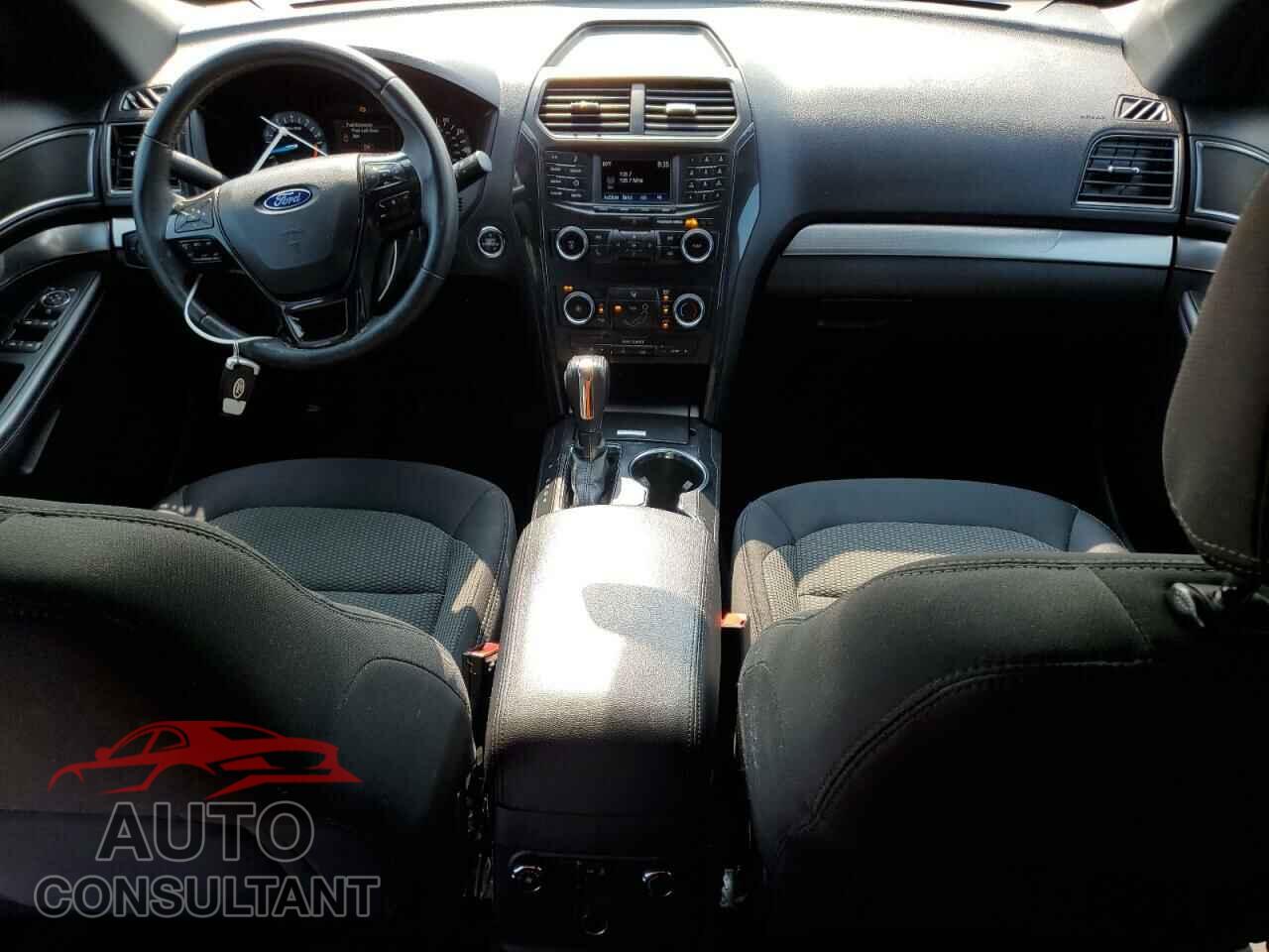 FORD EXPLORER 2018 - 1FM5K7DHXJGB74011