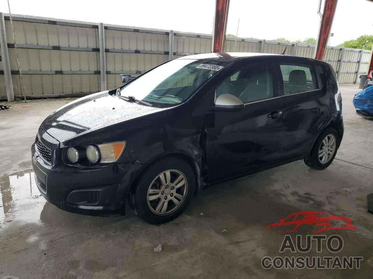 CHEVROLET SONIC 2012 - 1G1JC6SB5C4211729