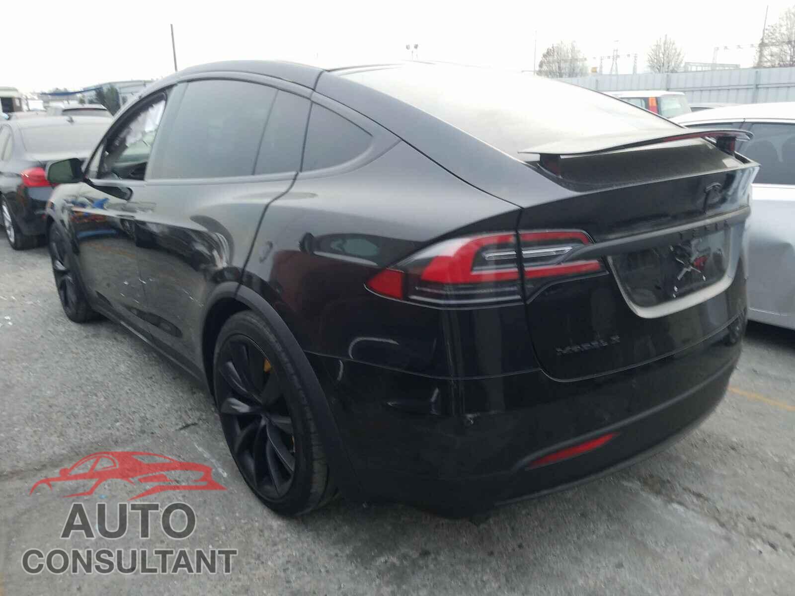 TESLA MODEL X 2016 - 5YJXCBE21GF011984