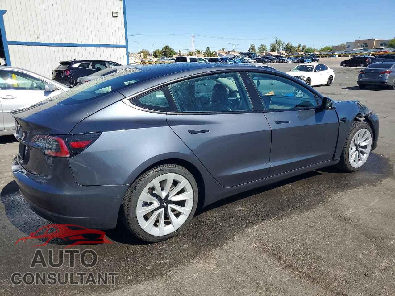 TESLA MODEL 3 2022 - 5YJ3E1EA3NF304129