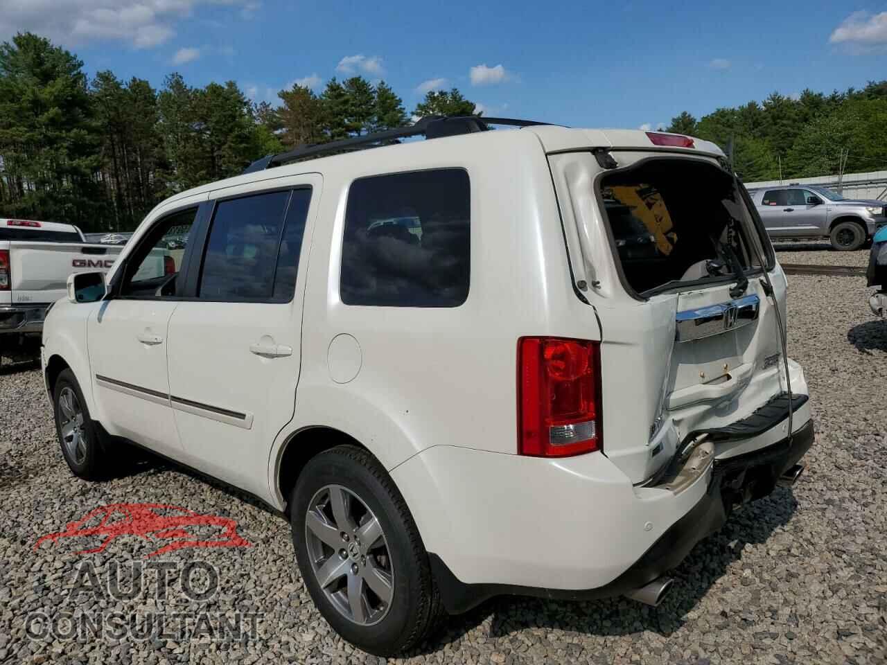 HONDA PILOT 2015 - 5FNYF4H96FB073640