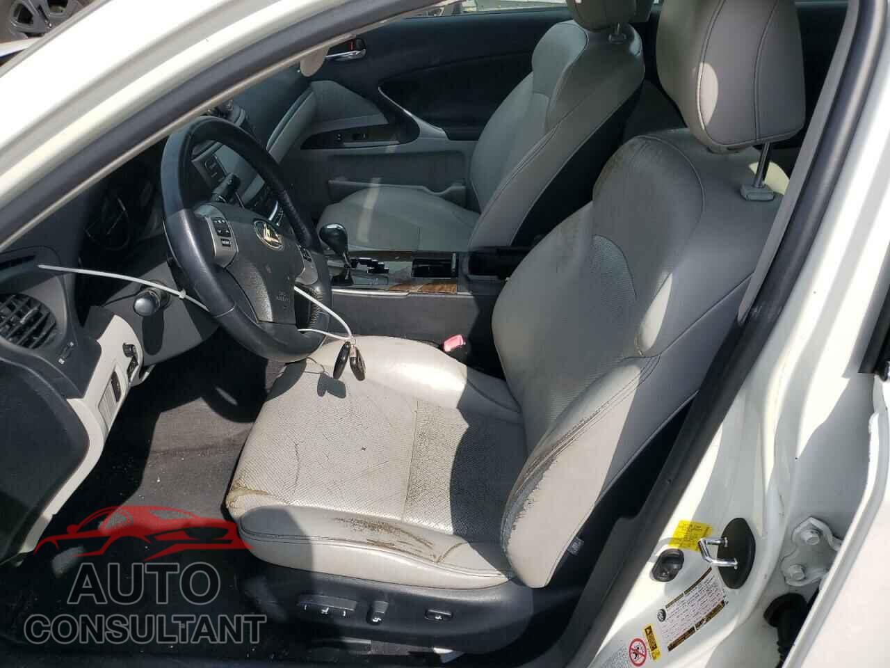 LEXUS IS 2012 - JTHBF5C29C5179713