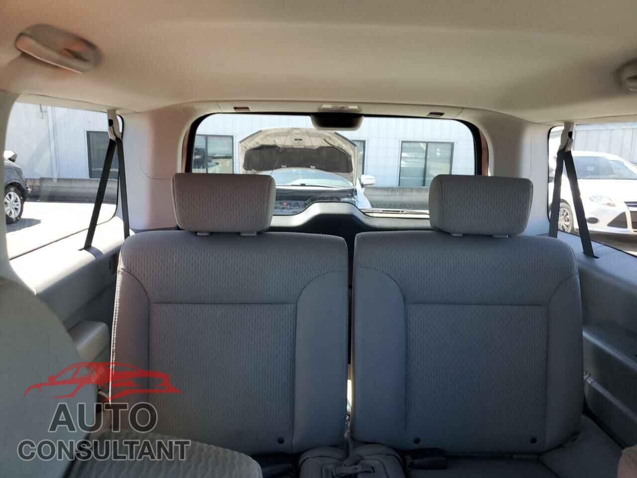 HONDA ELEMENT 2011 - 5J6YH2H74BL006985