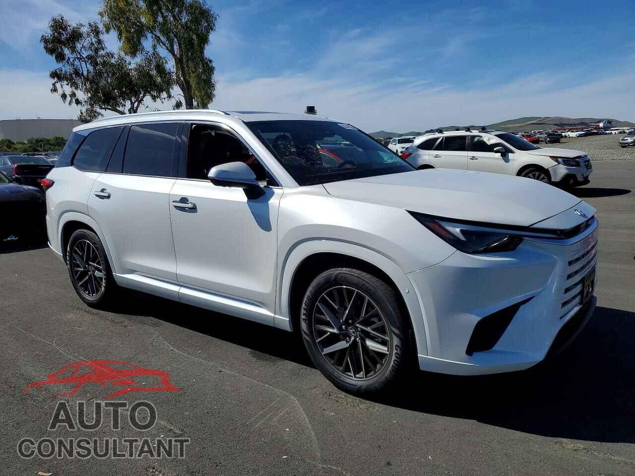 LEXUS UNKNOWN 2025 - 5TDAAAA66SS015502