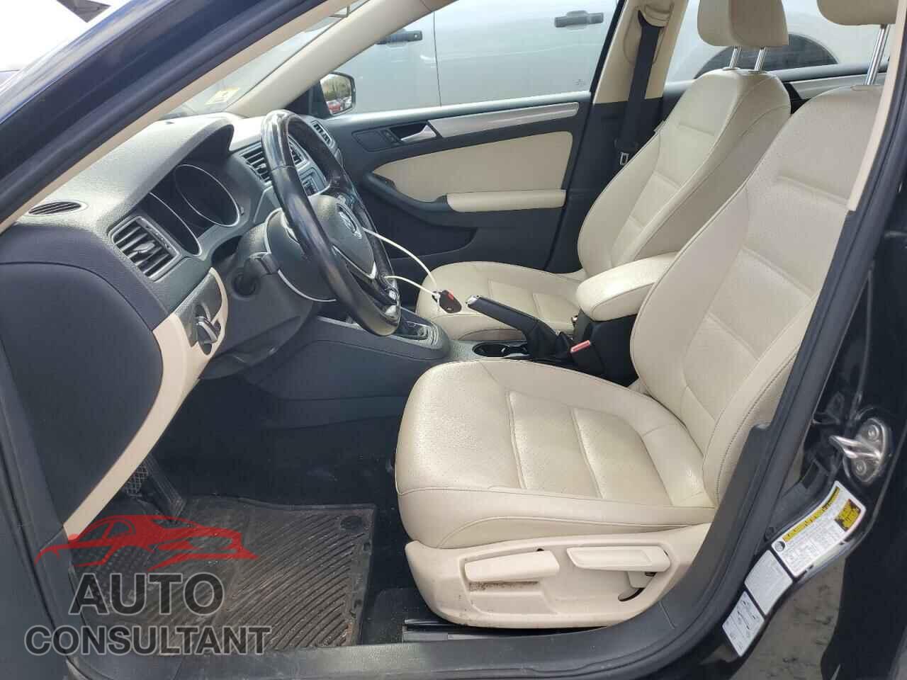 VOLKSWAGEN JETTA 2017 - 3VWDB7AJ6HM366787