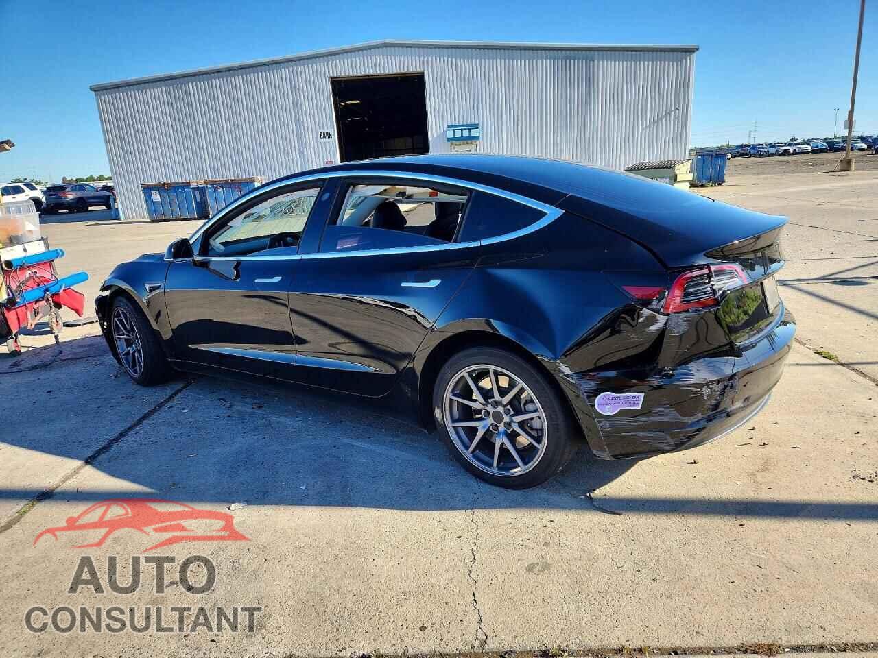 TESLA MODEL 3 2019 - 5YJ3E1EB4KF451368