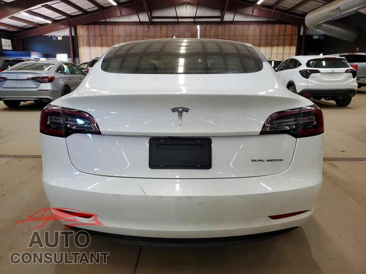 TESLA MODEL 3 2021 - 5YJ3E1EB3MF855958