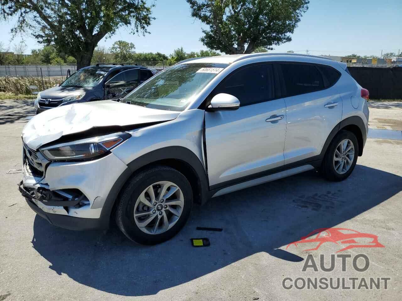 HYUNDAI TUCSON 2018 - KM8J33A46JU754105