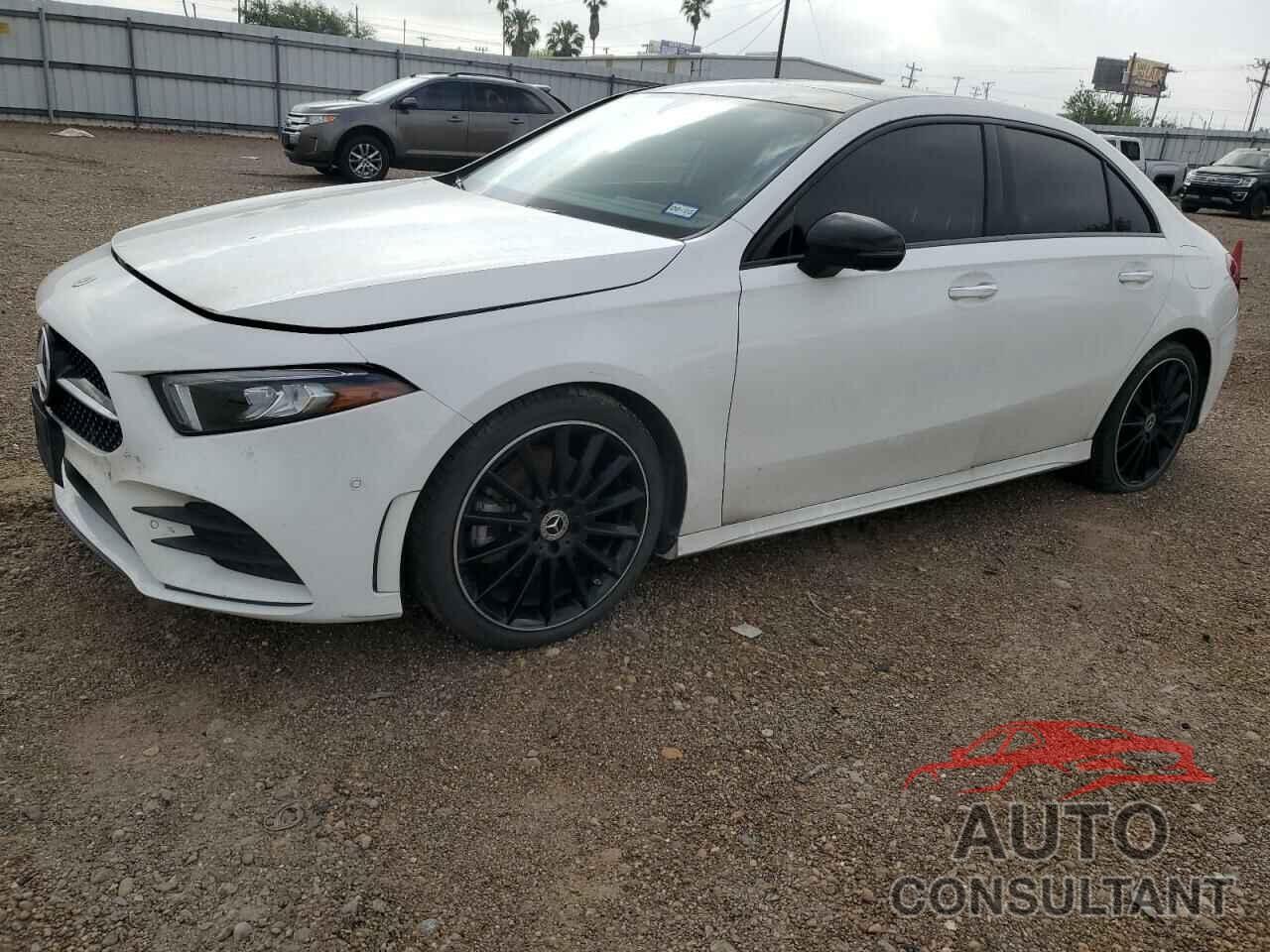 MERCEDES-BENZ A-CLASS 2021 - W1K3G4EB1MJ299451