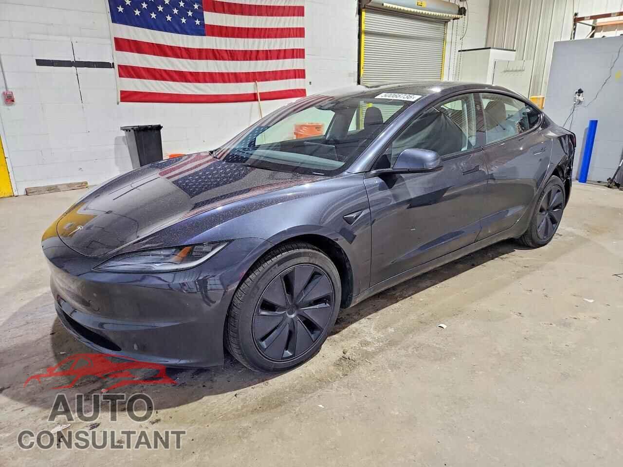 TESLA MODEL 3 2025 - 5YJ3E1EA8SF024962