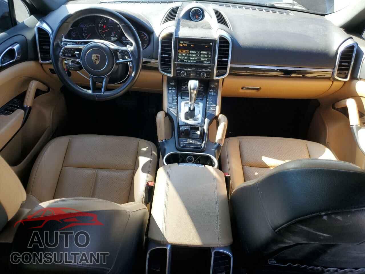 PORSCHE CAYENNE 2016 - WP1AA2A2XGKA13056