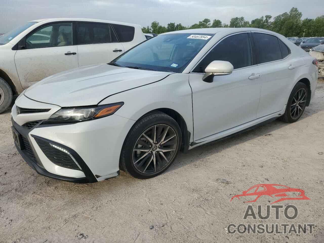TOYOTA CAMRY 2023 - 4T1G11AK6PU168564